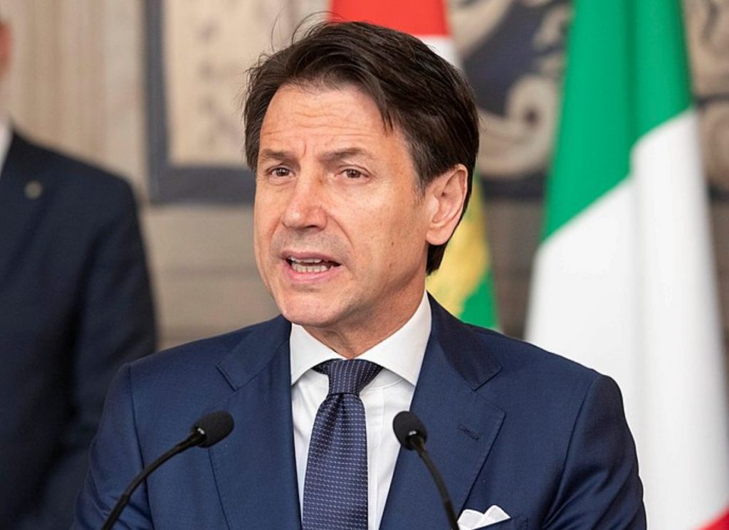 Giuseppe Conte e Italia en color