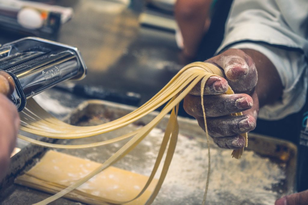 Gastronomen - Moment der Zubereitung der Pasta