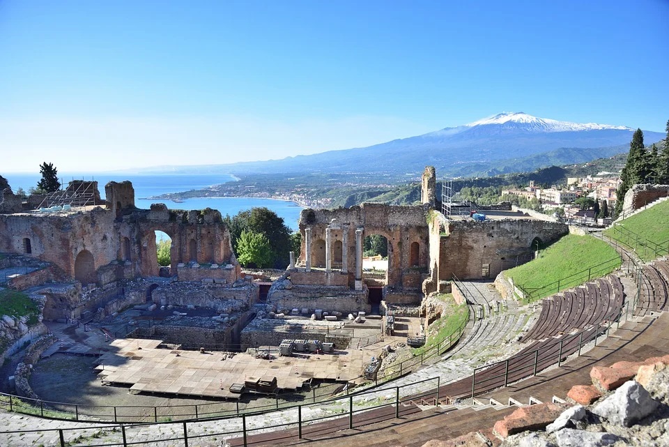 teatro greco gala pavarotti forever