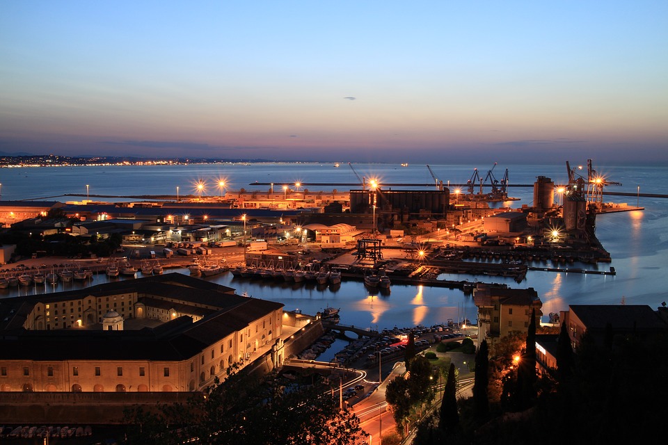 Heroes, the city of Ancona that awards the awards