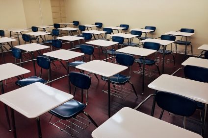 On September 14, schools will have a distance between the desks