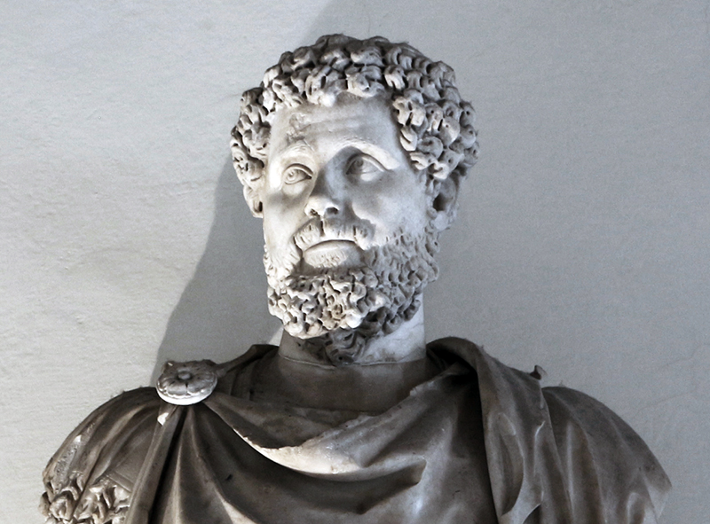 gli italiani non sono razzisti - busto in marmo di Settimio Severo, imperatore romano