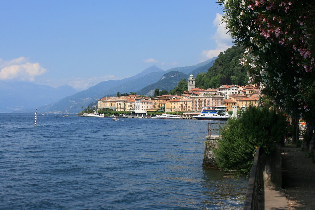 vista del lago de como