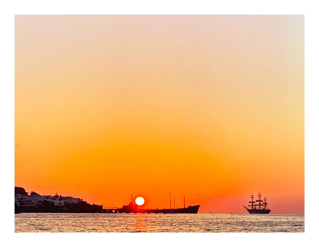 Un coucher de soleil sur la mer - coucher de soleil sur la mer