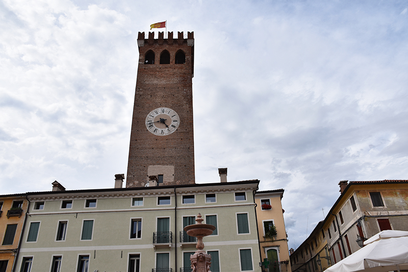 mode - La torre civica di Bassano - trends- The civic tower of Bassano