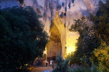 The ear of Dionysius can be seen during the nocturnal visits