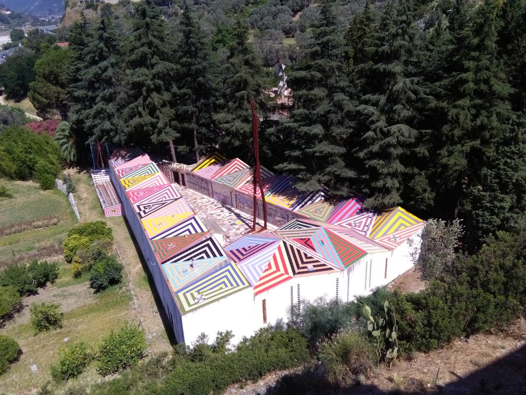 Nik Spatari à l'intérieur du musée a créé une chapelle qui est surnommée la chapelle Sixtine du MuSaBa