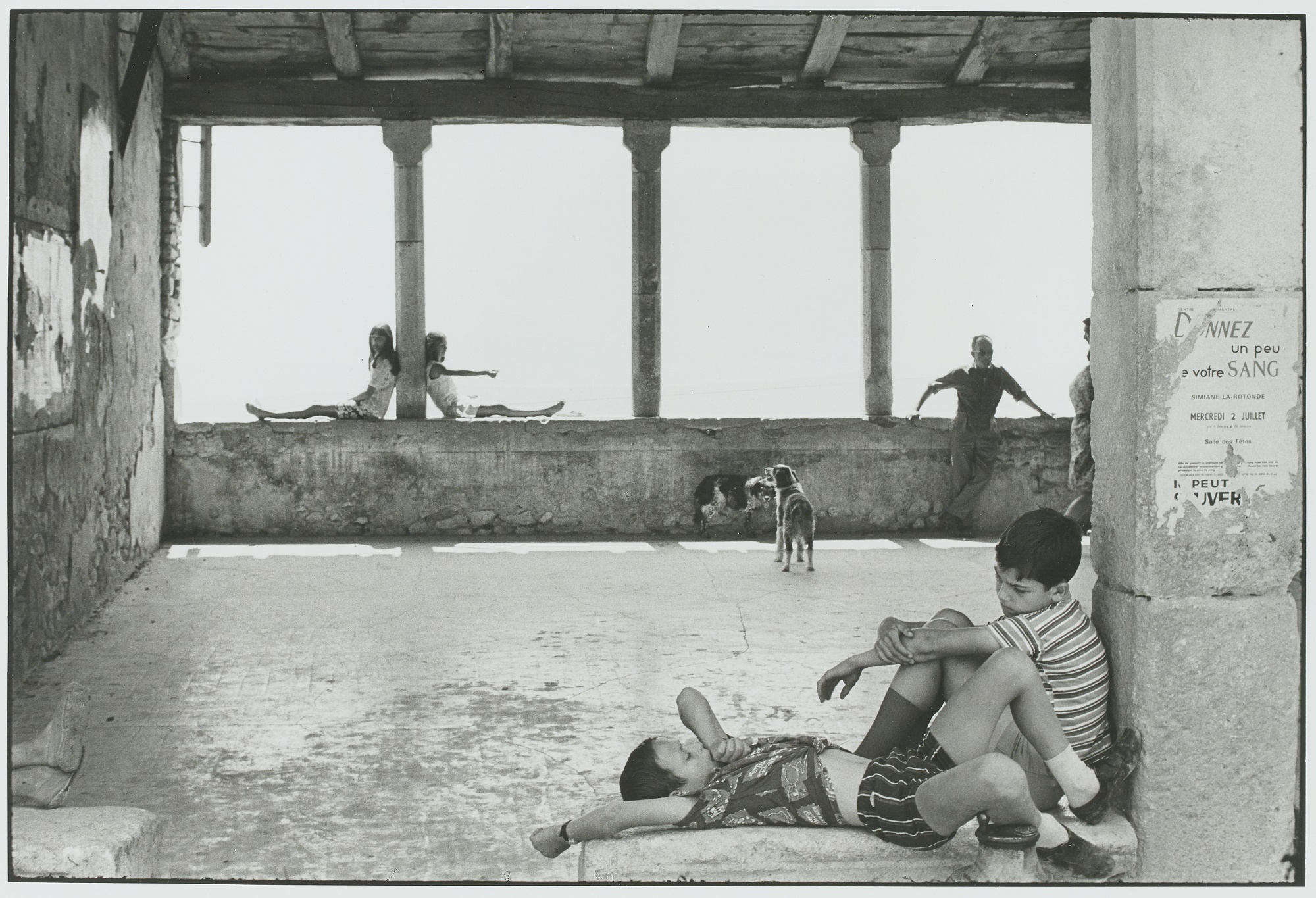 Henri Cartier-Bresson - foto in bianco e nero di giovani