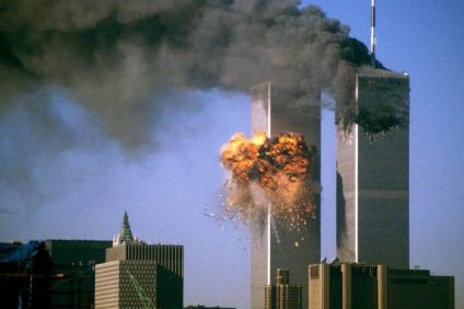 moment of the attack on the twin towers