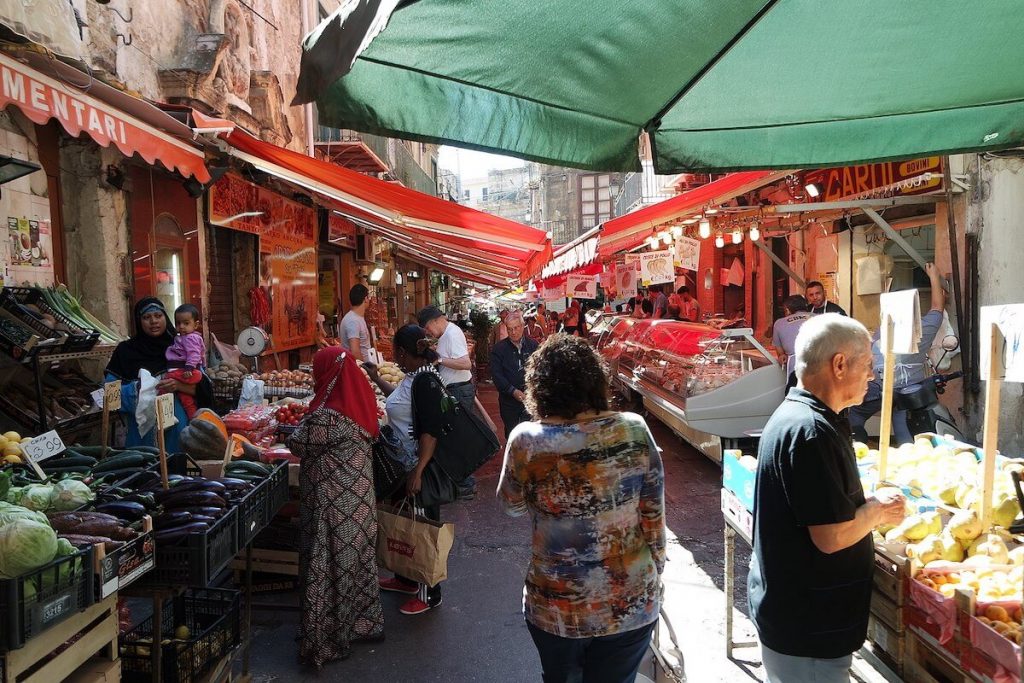 Cidade de Palermo - mercado histórico de Ballarò