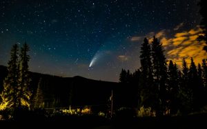 Stella cometa di Betlemme - Scia di una cometa di notte