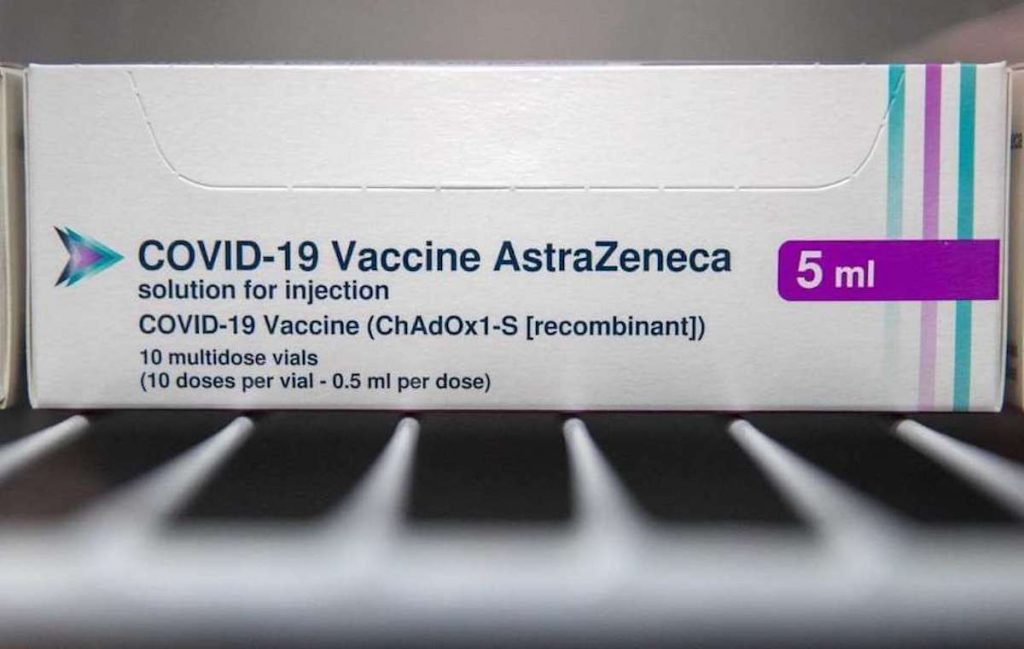 Vaccino Oxford AstraZeneca - scatola vaccino AstraZeneca multidose