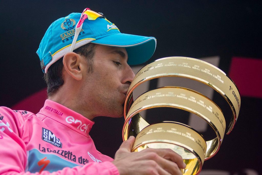 Giro d'Italia 2021 - Vincenzo Nibali in the pink jersey kisses the 2016 Giro d'Italia trophy
