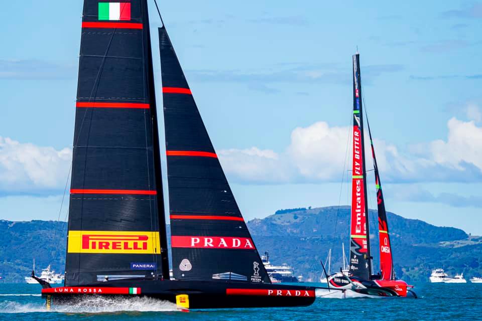 the two equality teams luna rossa and new zealand