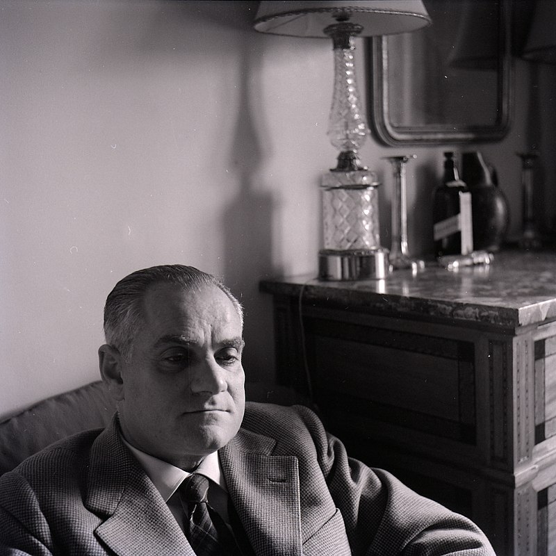 二十世纪的阿尔贝托·摩拉维亚作家