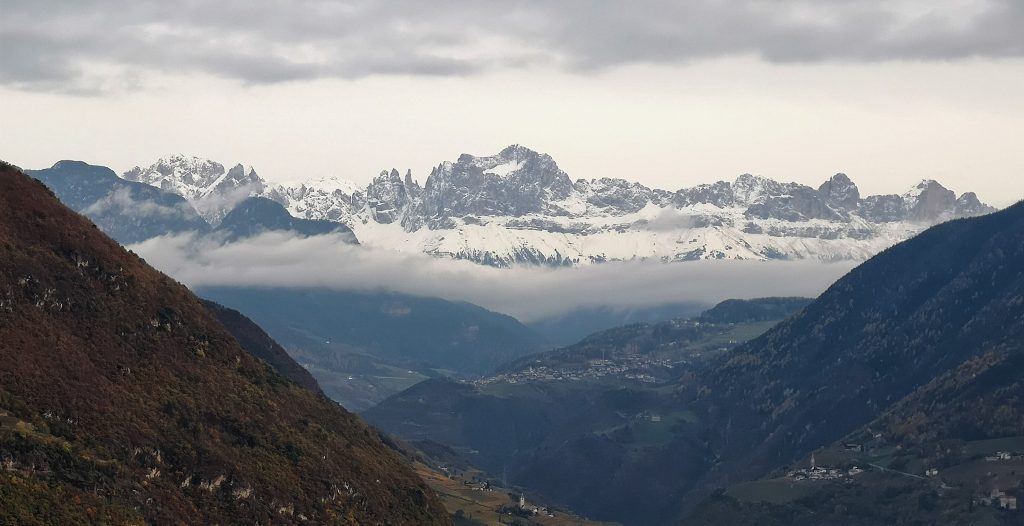 Rosengarten - Die Rosengartengruppe von Bozen aus gesehen