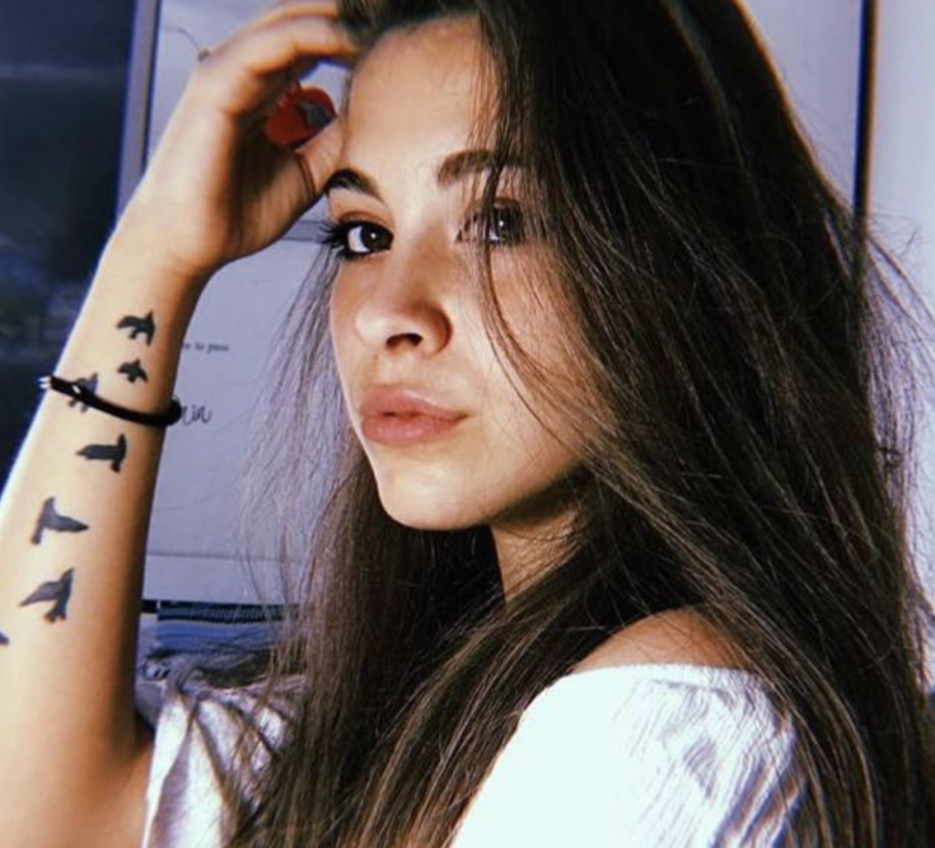 Alessia Merola-  tatuaggi rondini