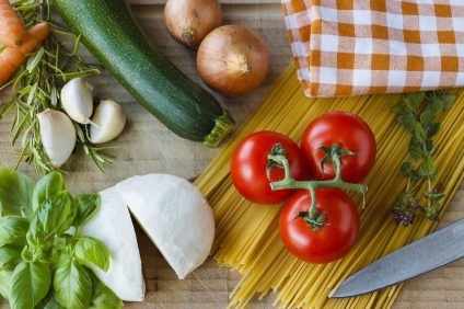 Italian products most imitated abroad - Mozzarella with tomatoes, courgettes, garlic, onions and basil