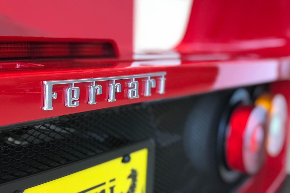 Fetro-Ferrari-Auto