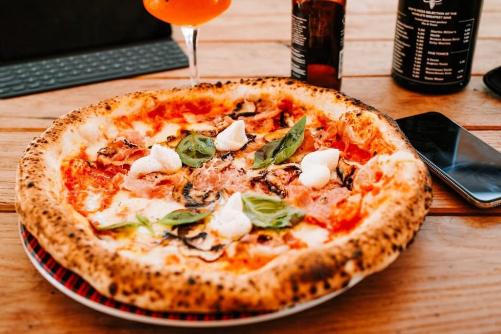 50 Top Pizza 2022 - Pizza napoletana
