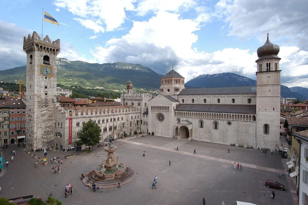 Lebensqualität in Italien 2022 - Trento Piazza Duomo