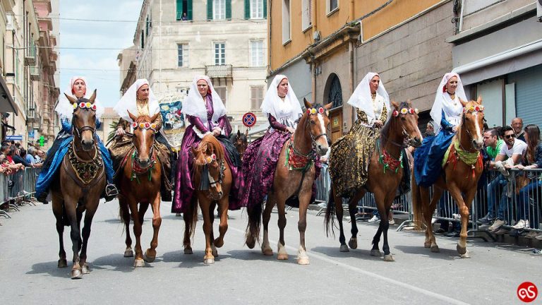 cavalcata donne