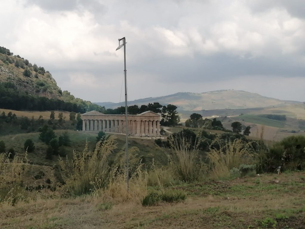 Der majestätische dorische Tempel von Segesta, einer der größten und am besten erhaltenen