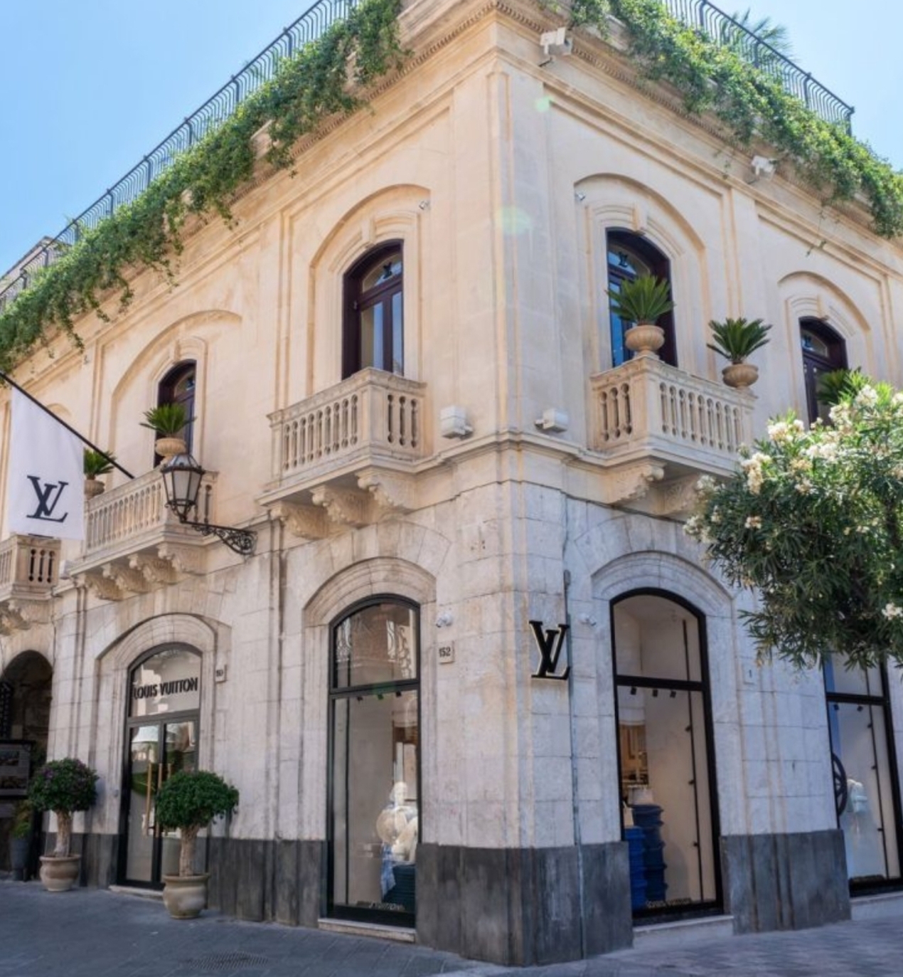 Louis Vuitton abre una macrotienda en Barcelona