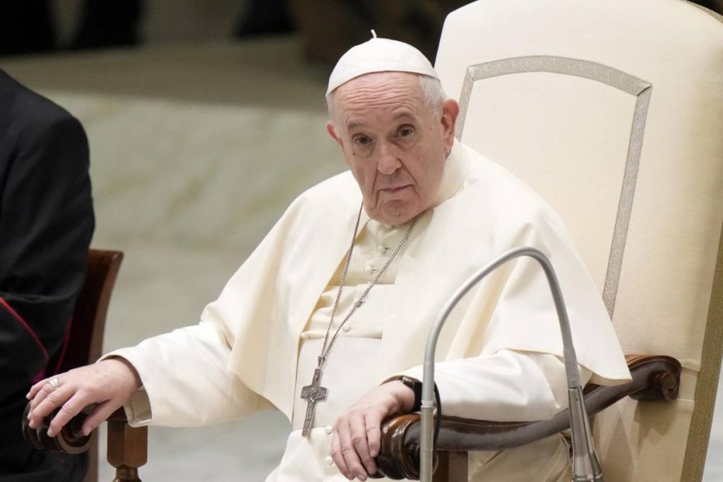 Papa Francesco salute declinante