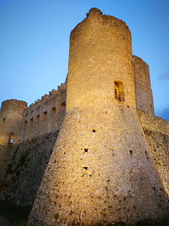 Rocca Calascio kastell, torri