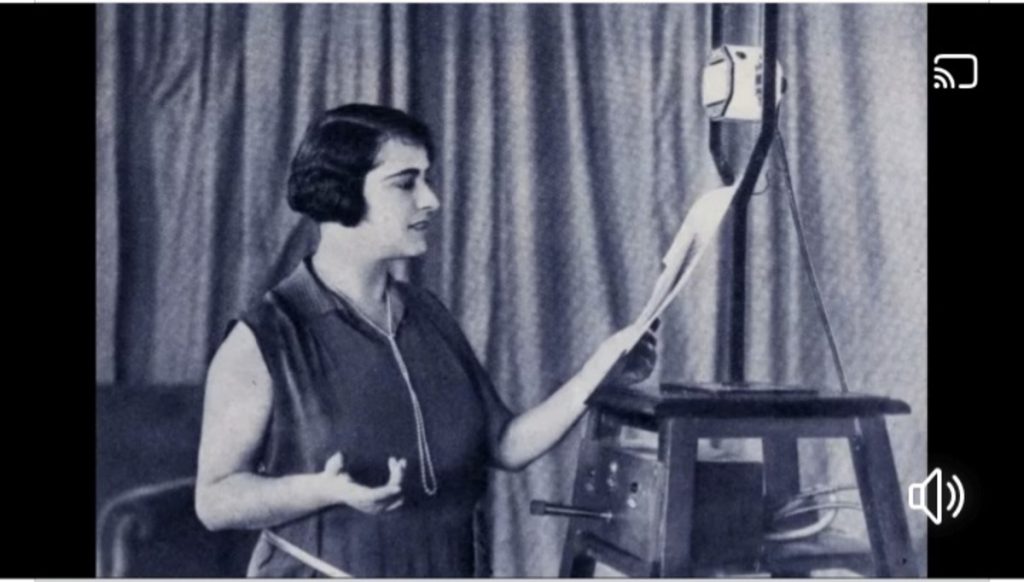 100 anni della radio, conduttrice, microfono