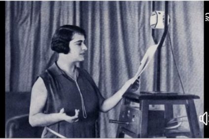 100 anni della radio, conduttrice, microfono