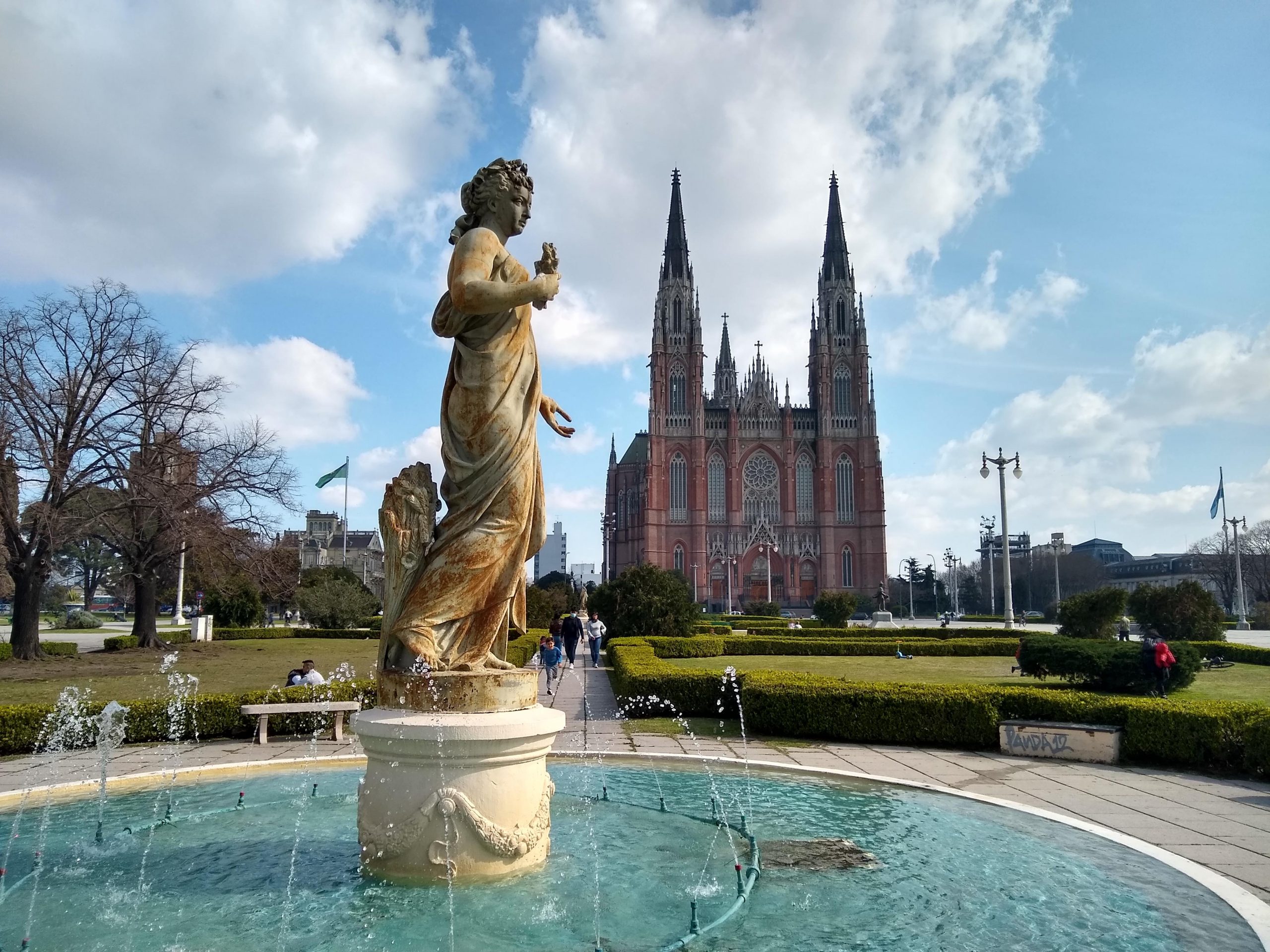 Fuente de la Plaza Moreno itLaPlata