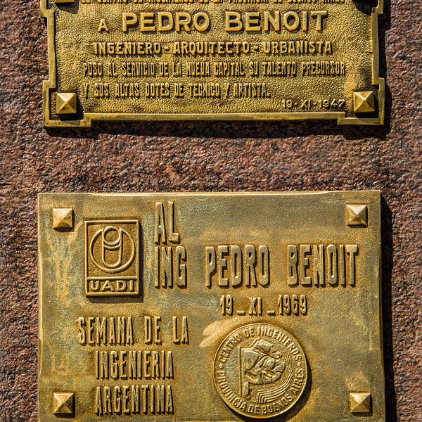 Pedro Benoit - placa