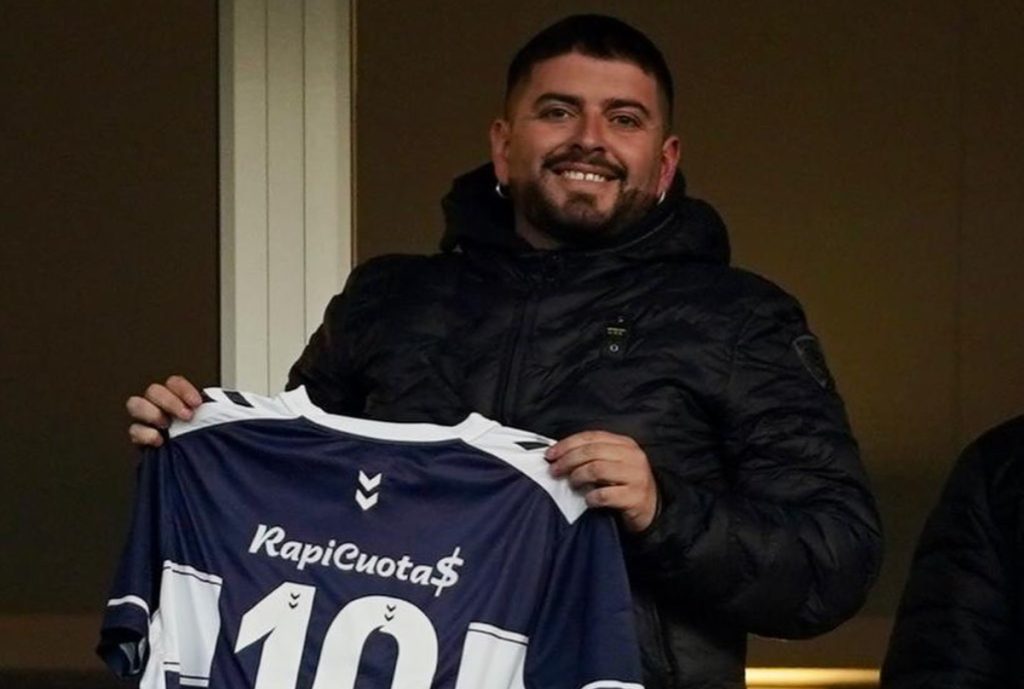 Maradona Junior - Gimnasia y Esgrima La Plata