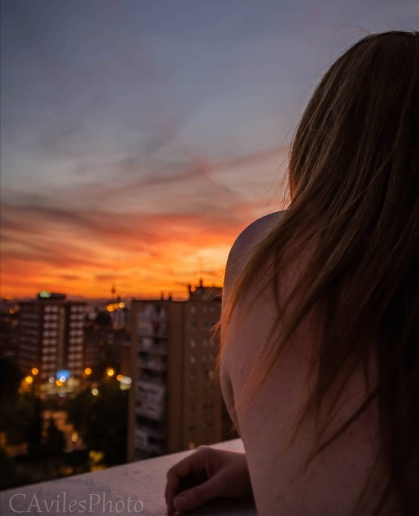amore per Madrid - Ragazza Sul Balcone. Foto: CAvilesPhoto