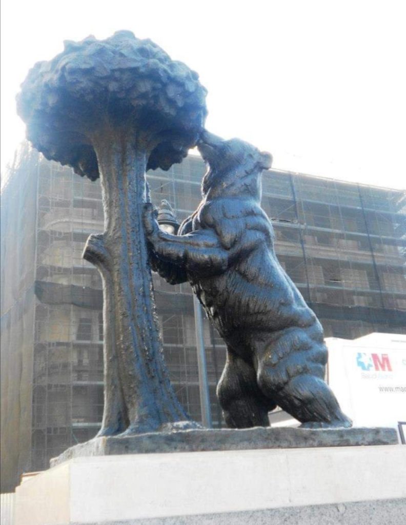Puerta del Sol - Statua dell'Orso e del Madroño.