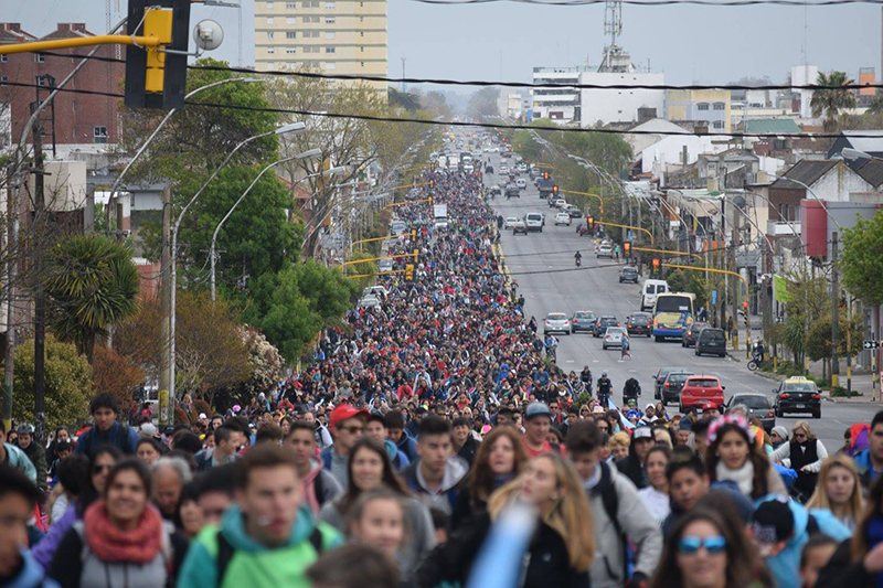 Caravana de la Primavera un cl sico de la ciudad itMarDelPlata