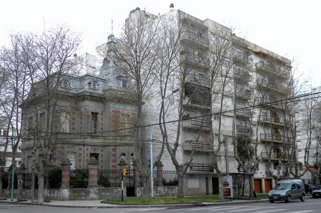 Villa Fiorito - Frente del mítico chalet.