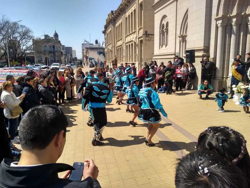 Corso Central - Grupo Baile Colectividad Boliviana