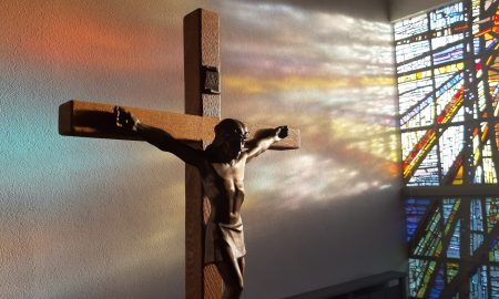 Pascua en Casa - La Cruz De Cristo.