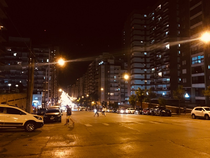 Calleo - Avenida Colon De Noche