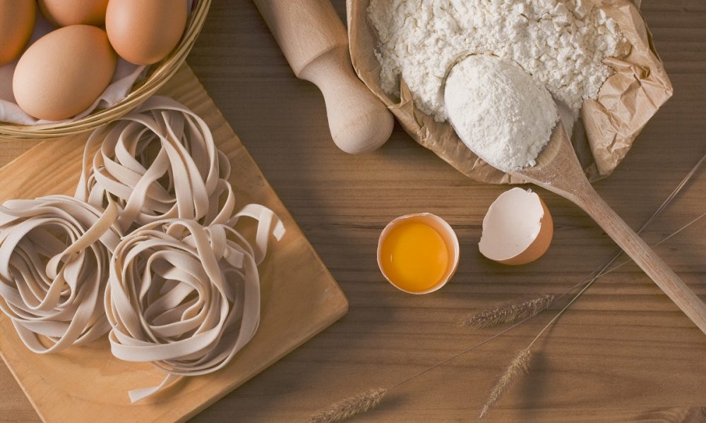 Cucina Italiana - Preparacion De Fettuccini.