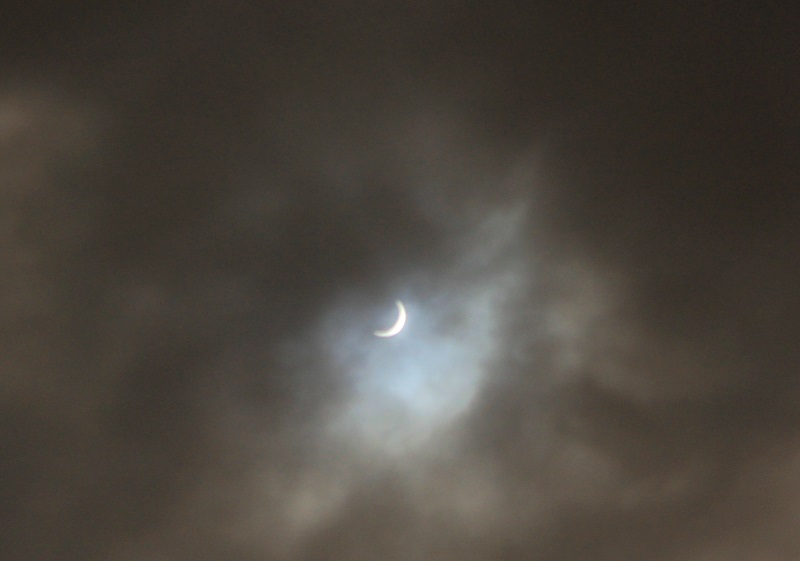Eclipse Solar - Imagen De La Luna Durante El Eclipse