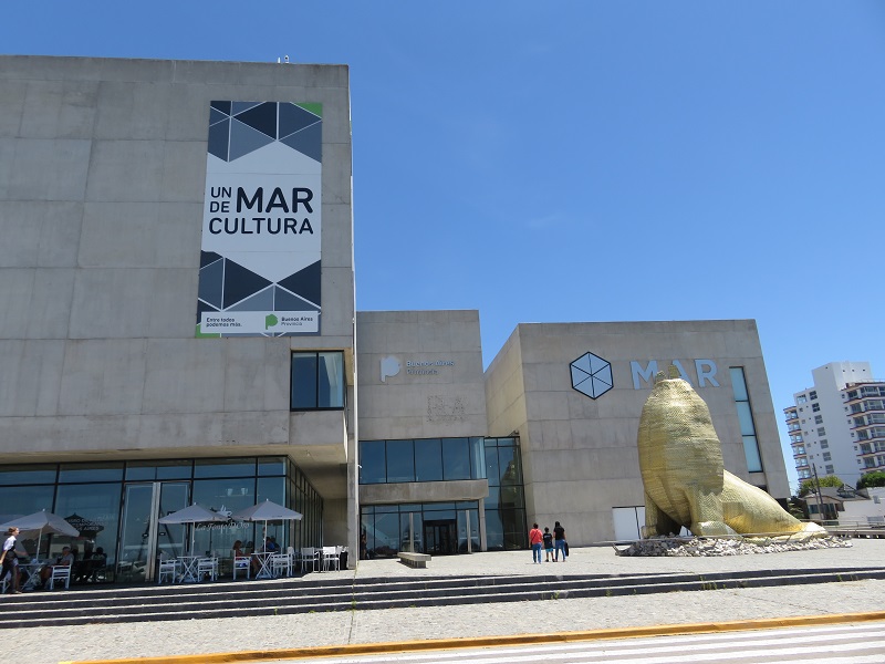 MAR - Museo Mar El Verano Pasado.