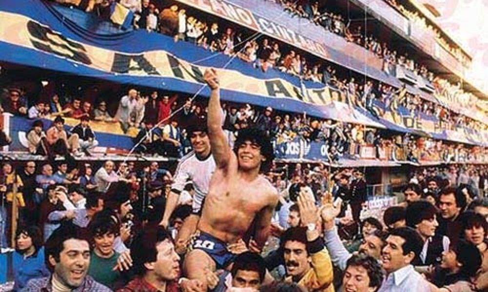Diego Maradona - Maradona Celebrando En 1981.