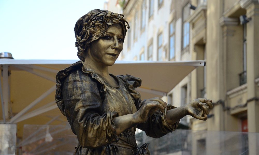 Estatuas - Estatua Viviente En La Calle.