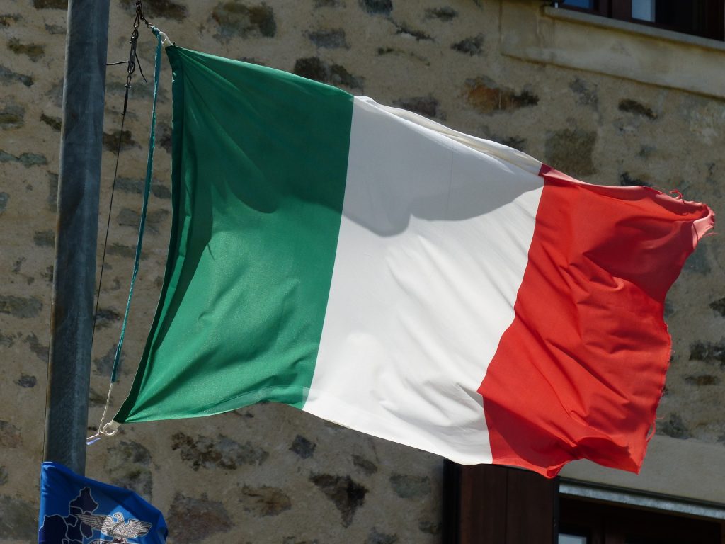 italiana - Bandera italiana.