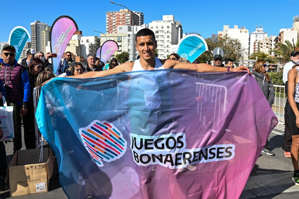 Bonaerenses - Los juegos en Mar del Plata.
