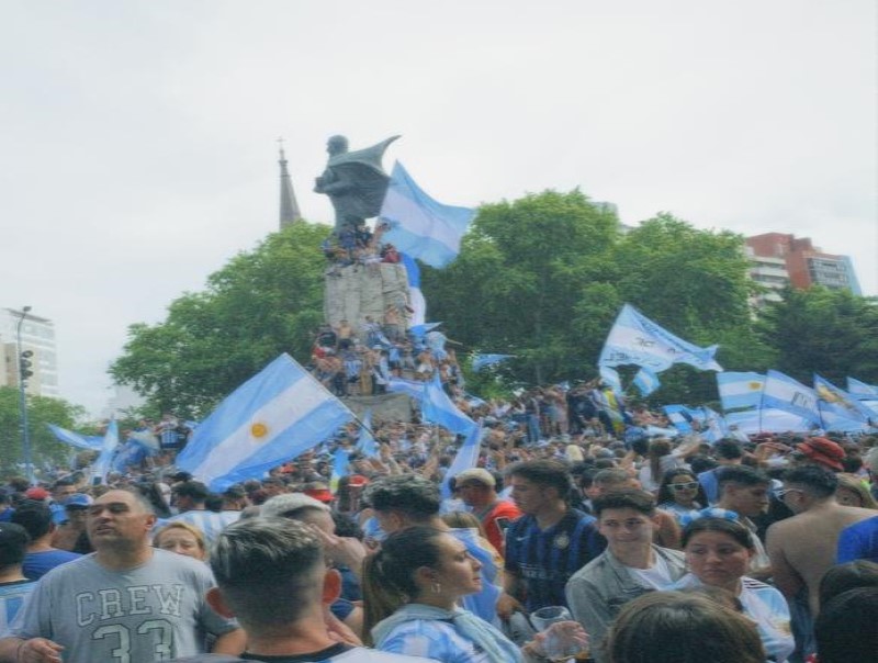 Copa del Mundo - San Martin Monumento.